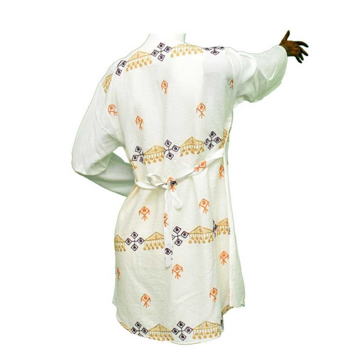 تصویر مانتو زنانه دخترانه نگین دار و خامه دوزی شده