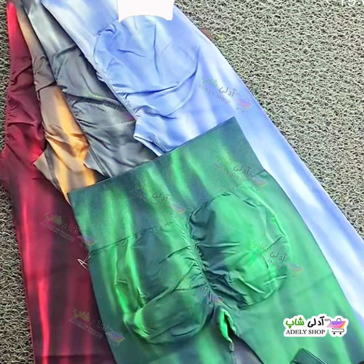 تصویر لگ کهکشانی باسن چین دار لیفت دهنده سیملس