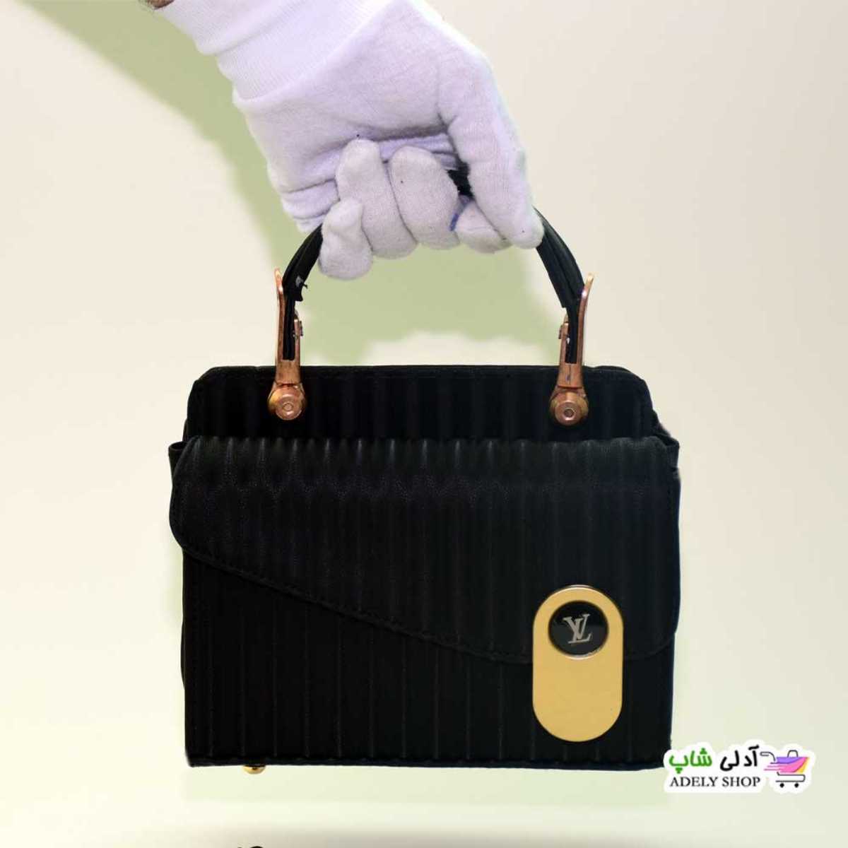 تصویر کیف رو دوشی پلیسه زنانه و دخترانه طرح لویی ویتون