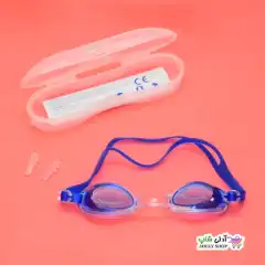 تصویر عینک شنا همراه با گوشگیر
